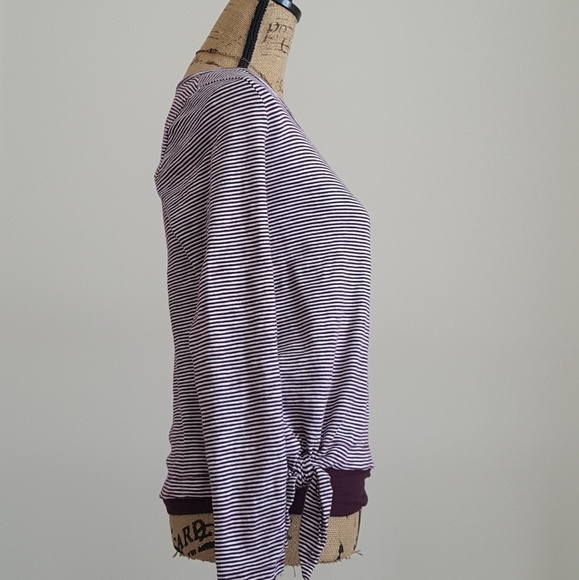 GAP Side-tie Shirt - Picture 2 of 4